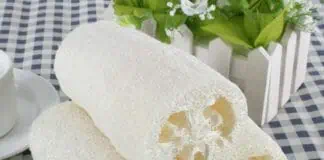 белые пористые ломтики тампона, свежие продукты, кулинария, здоровое питание, домашние ингредиенты.